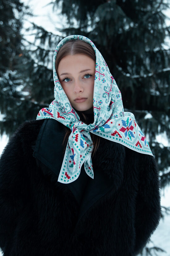 NĪCAS LAKATS AR MĒNESS ZĪMĒM.100x100cm