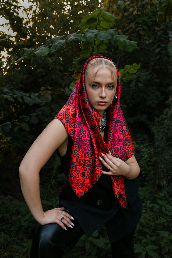 LEJASKURZEME_natural_silk