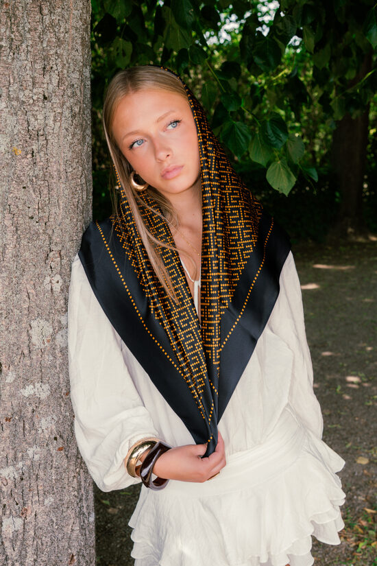 ZALKTIS_80X80CM_natural_silk